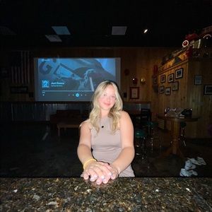 Meet your Posher, Avery